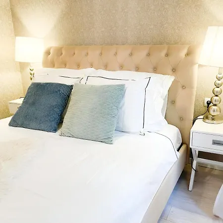 Downtown Deak-ferris Wheel Luxury * Budapeste